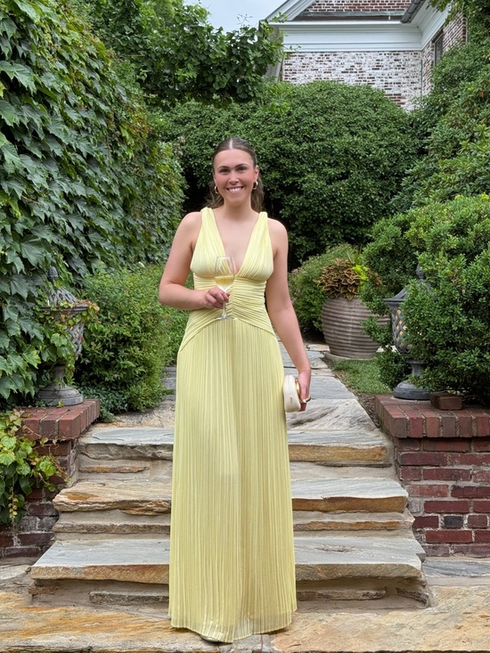 Lulus Dresses & Skirts - Lulus Butter Yellow Gown